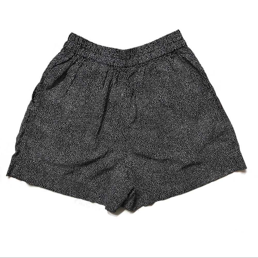 H&M Elastic Waist Dress Shorts